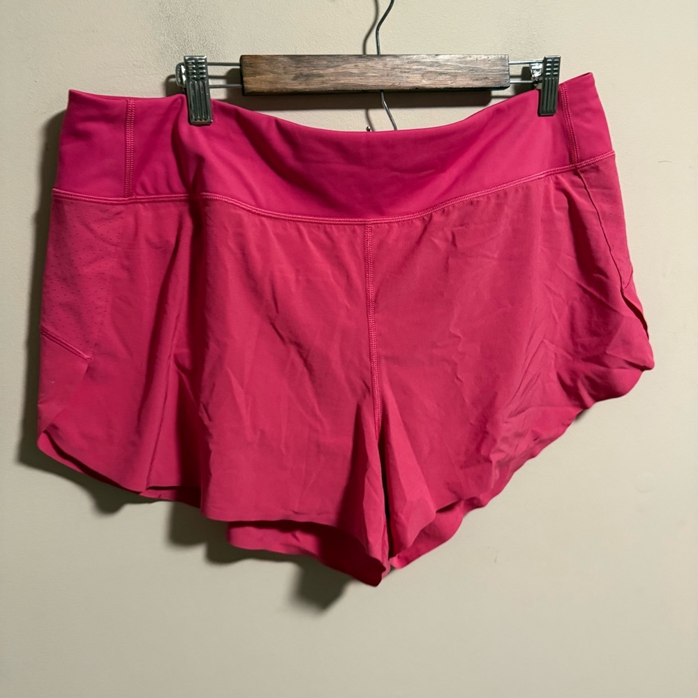 Athleta Run With It 3.5” Short in Salvia Pink- Size XL - Picture 6 of 8